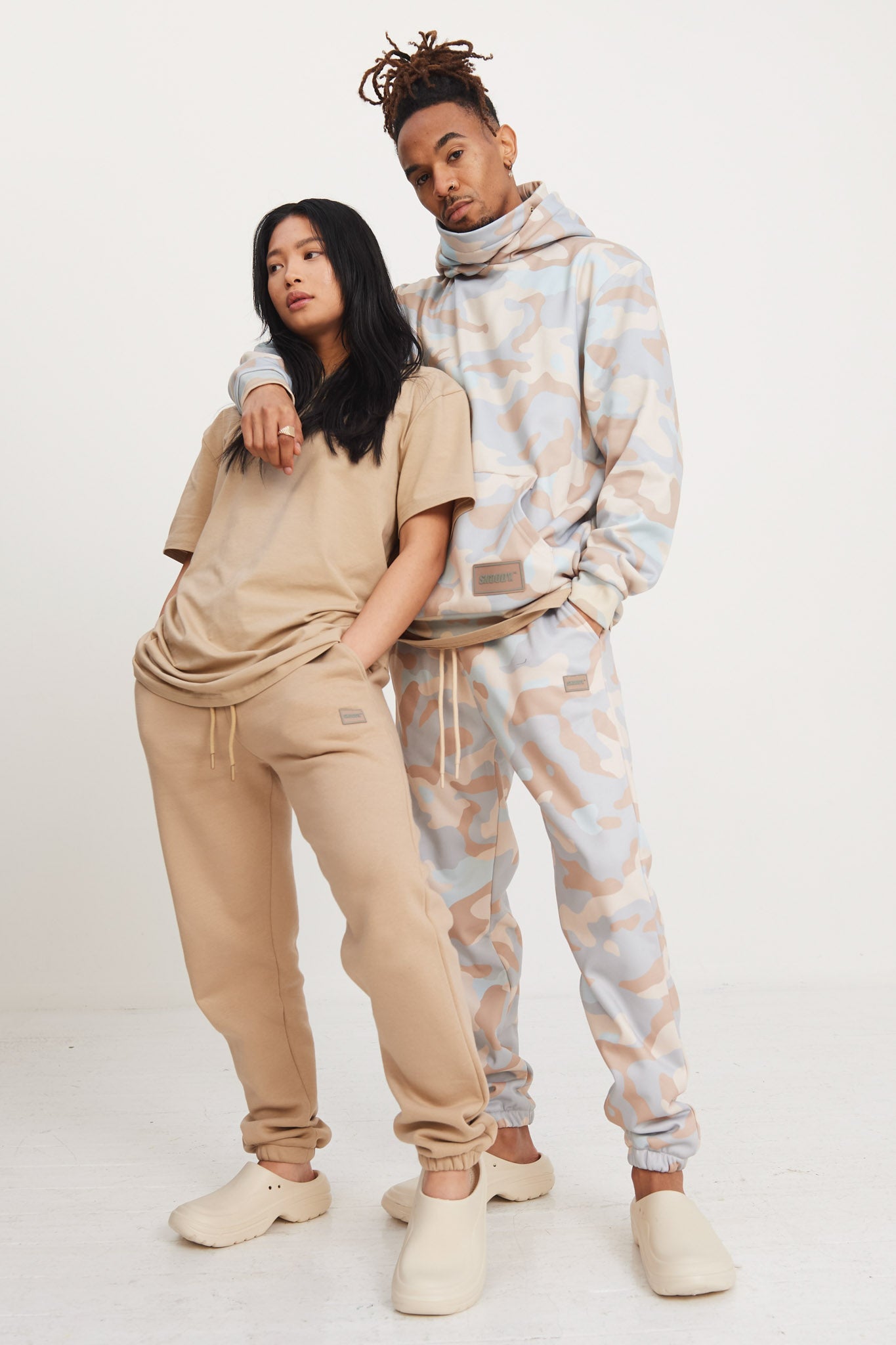 CORE T-SHIRT - CAMEL